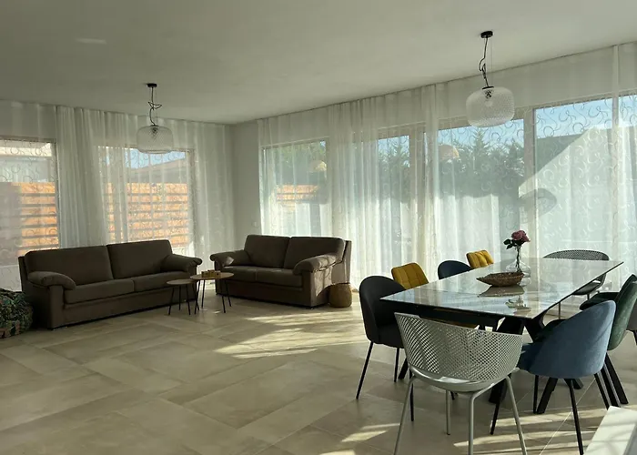 Dimargo 别墅 洛泽内茨